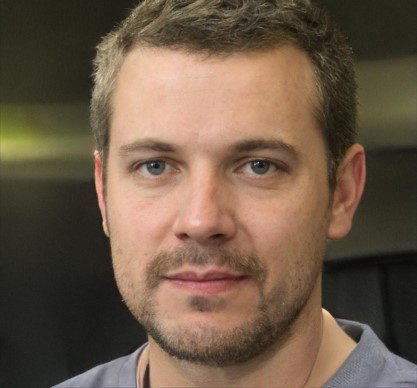 Michael Reynolds supplement tester sharing real product experience at SuplementsFit