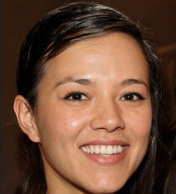 Portrait of Melissa Grant, independent product contributor based in Canada